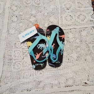 Carters size 7/8 little girls dinosaur sandals